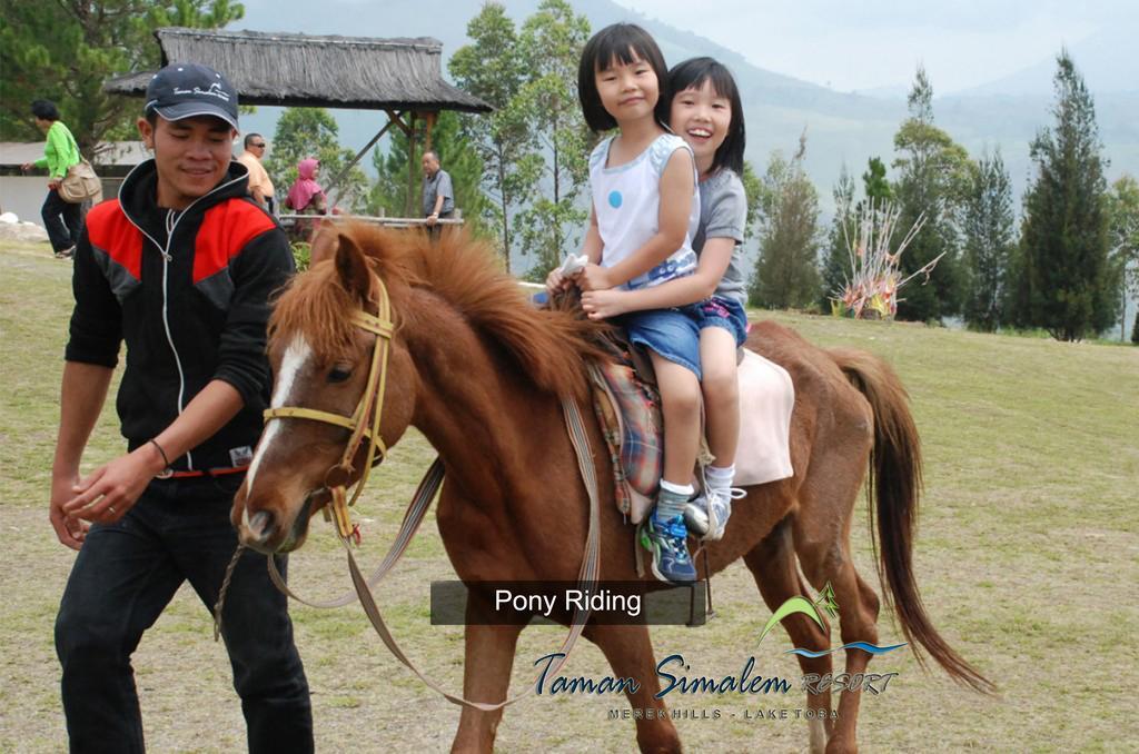 Taman Simalem Resort Tongging Екстериор снимка