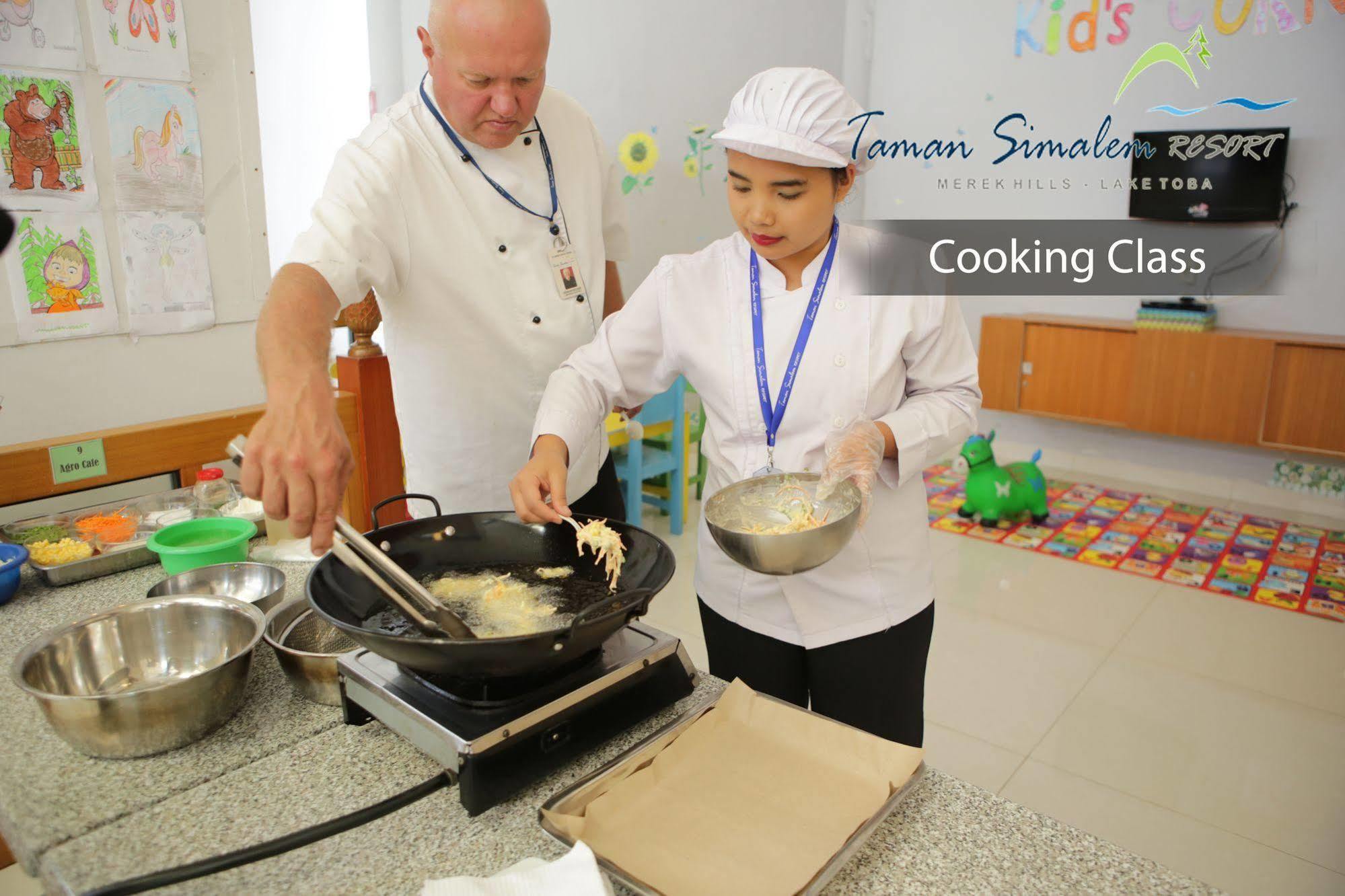 Taman Simalem Resort Tongging Екстериор снимка