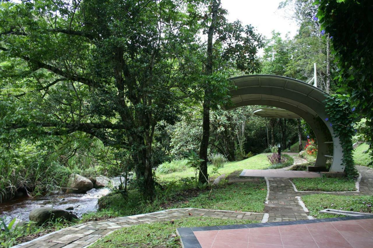 Taman Simalem Resort Tongging Екстериор снимка